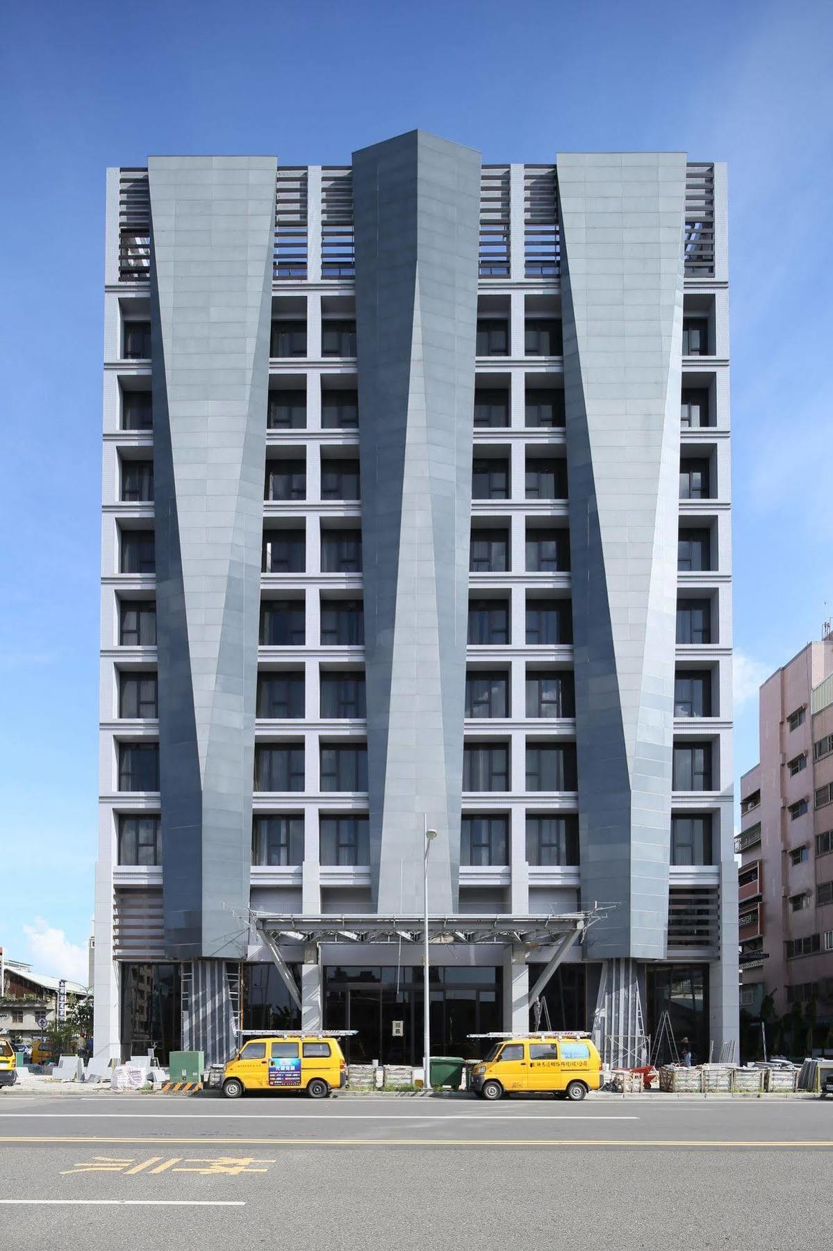 South Urban Hotel Chiayi City Exterior photo